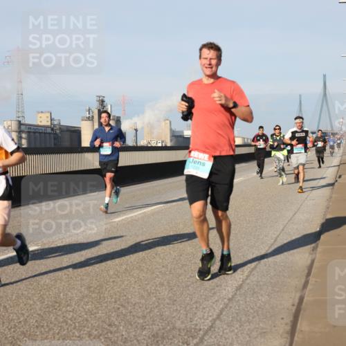 03.10.2025 - Köhlbrandbrückenlauf Lena Gebhardt http://msf.ph/oto/9117700 03.10.2025 09:44:31 Position 2 1231 meine-sportfotos.de