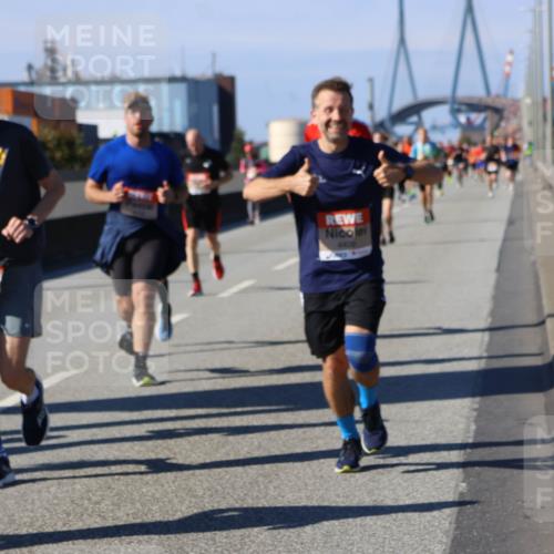 03.10.2025 - Köhlbrandbrückenlauf Strokosch-Dieckow http://msf.ph/oto/9117705 03.10.2025 12:53:24 Position 3  meine-sportfotos.de