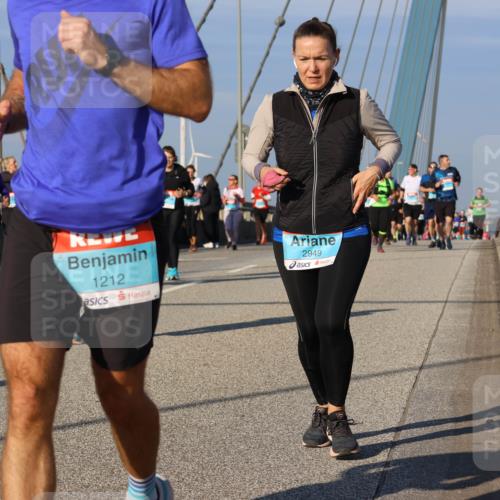 03.10.2025 - Köhlbrandbrückenlauf Strokosch-Dieckow http://msf.ph/oto/9117723 03.10.2025 09:51:30 Position 2 1212, 2949 meine-sportfotos.de