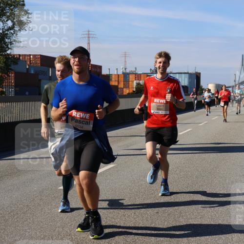 03.10.2025 - Köhlbrandbrückenlauf Strokosch-Dieckow http://msf.ph/oto/9117758 03.10.2025 12:53:28 Position 3 679, 6034, 6800 meine-sportfotos.de