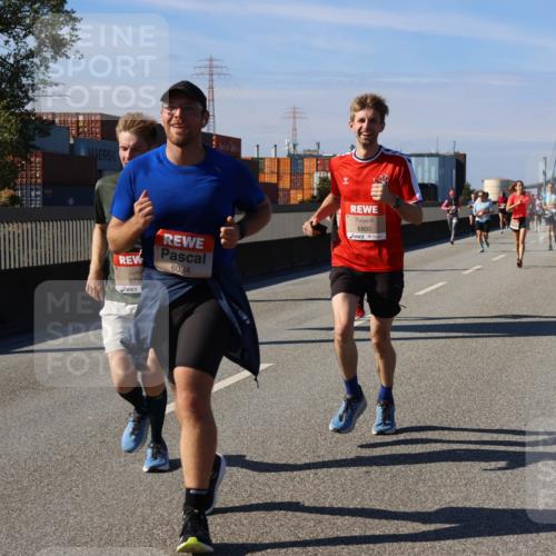 03.10.2025 - Köhlbrandbrückenlauf Strokosch-Dieckow http://msf.ph/oto/9117763 03.10.2025 12:53:28 Position 3 6034, 6800, 679 meine-sportfotos.de