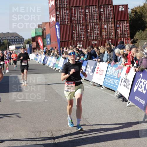 03.10.2025 - Köhlbrandbrückenlauf Jannik Wohlers http://msf.ph/oto/9117767 03.10.2025 13:03:17 Ziel 4085, 4208, 4268, 4283, 4856, 5048, 5063, 6279, 6612, 6722, 6784 meine-sportfotos.de