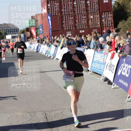 03.10.2025 - Köhlbrandbrückenlauf Jannik Wohlers http://msf.ph/oto/9117809 03.10.2025 13:03:17 Ziel 4085, 4208, 4268, 4283, 4856, 5048, 5063, 6279, 6612, 6722, 6784 meine-sportfotos.de