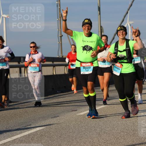 03.10.2025 - Köhlbrandbrückenlauf Strokosch-Dieckow http://msf.ph/oto/9117812 03.10.2025 09:51:39 Position 2 1671, 1659, 2089, 1446, 1956 meine-sportfotos.de