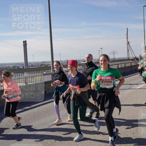 03.10.2025 - Köhlbrandbrückenlauf Michael Burmester http://msf.ph/oto/9117817 03.10.2025 12:59:14 Position 2 6106, 6105 meine-sportfotos.de