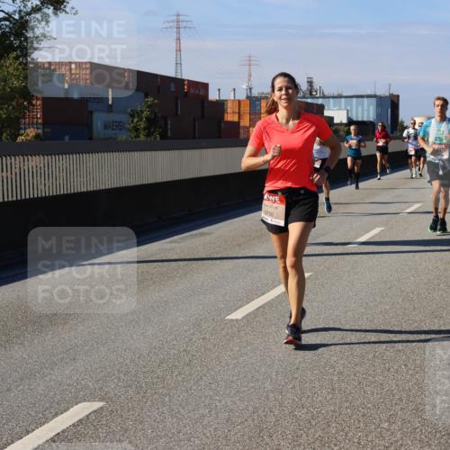 03.10.2025 - Köhlbrandbrückenlauf Strokosch-Dieckow http://msf.ph/oto/9117832 03.10.2025 12:53:35 Position 3 6750 meine-sportfotos.de