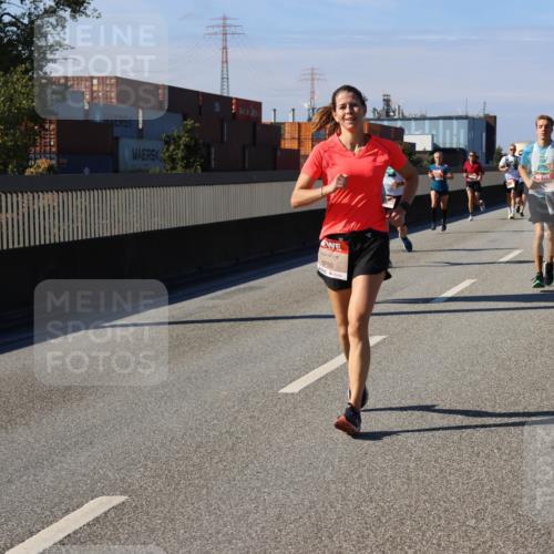 03.10.2025 - Köhlbrandbrückenlauf Strokosch-Dieckow http://msf.ph/oto/9117838 03.10.2025 12:53:35 Position 3  meine-sportfotos.de