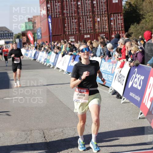 03.10.2025 - Köhlbrandbrückenlauf Jannik Wohlers http://msf.ph/oto/9117839 03.10.2025 13:03:18 Ziel 4085, 4208, 4268, 4283, 4856, 5048, 5063, 6279, 6612, 6722, 6784 meine-sportfotos.de