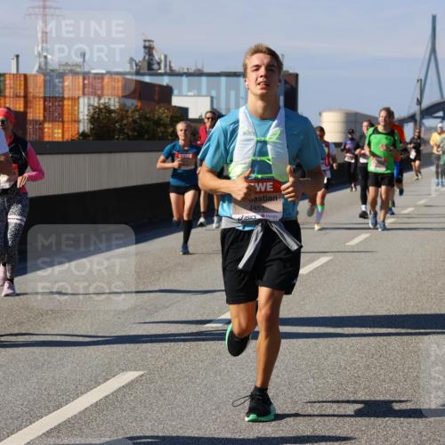 03.10.2025 - Köhlbrandbrückenlauf Strokosch-Dieckow http://msf.ph/oto/9117855 03.10.2025 12:53:37 Position 3 569, 4451 meine-sportfotos.de