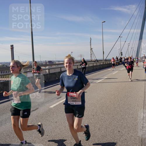 03.10.2025 - Köhlbrandbrückenlauf Michael Burmester http://msf.ph/oto/9117870 03.10.2025 12:59:16 Position 2 4920 meine-sportfotos.de