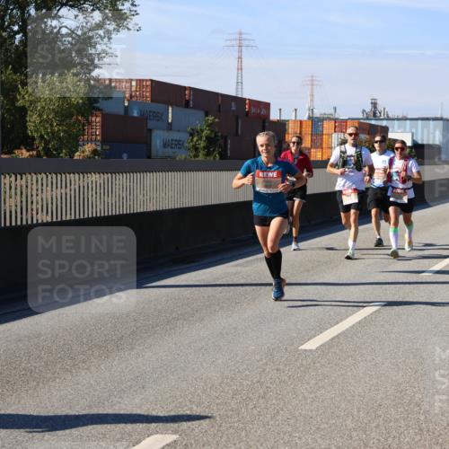 03.10.2025 - Köhlbrandbrückenlauf Strokosch-Dieckow http://msf.ph/oto/9117873 03.10.2025 12:53:42 Position 3  meine-sportfotos.de