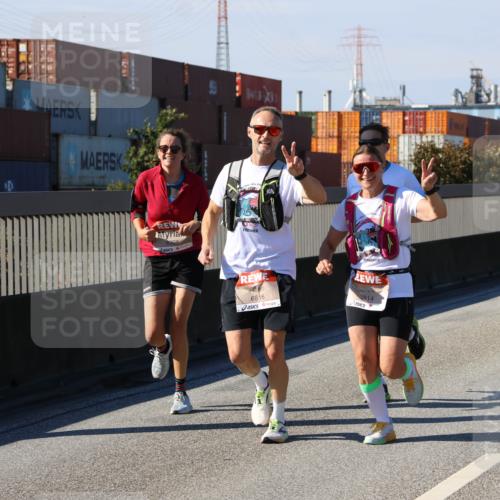 03.10.2025 - Köhlbrandbrückenlauf Strokosch-Dieckow http://msf.ph/oto/9117900 03.10.2025 12:53:43 Position 3 6308, 6816, 814, 5705 meine-sportfotos.de