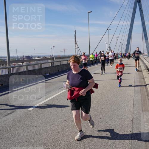 03.10.2025 - Köhlbrandbrückenlauf Michael Burmester http://msf.ph/oto/9117917 03.10.2025 12:59:19 Position 2  meine-sportfotos.de
