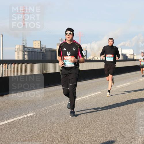 03.10.2025 - Köhlbrandbrückenlauf Lena Gebhardt http://msf.ph/oto/9117983 03.10.2025 09:44:35 Position 2 1109 meine-sportfotos.de