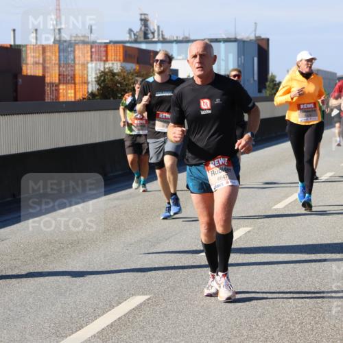 03.10.2025 - Köhlbrandbrückenlauf Strokosch-Dieckow http://msf.ph/oto/9117990 03.10.2025 12:53:51 Position 3 574, 6647, 5242 meine-sportfotos.de
