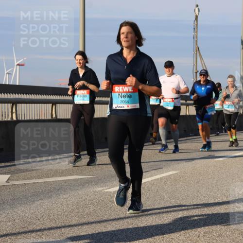 03.10.2025 - Köhlbrandbrückenlauf Strokosch-Dieckow http://msf.ph/oto/9117991 03.10.2025 09:51:55 Position 2 1695, 2064 meine-sportfotos.de