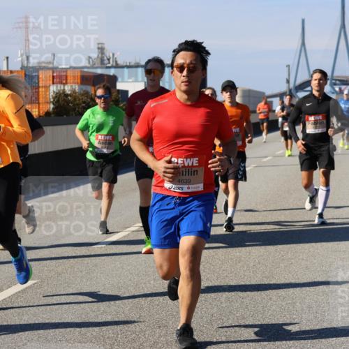 03.10.2025 - Köhlbrandbrückenlauf Strokosch-Dieckow http://msf.ph/oto/9118020 03.10.2025 12:53:55 Position 3 4479, 4639 meine-sportfotos.de