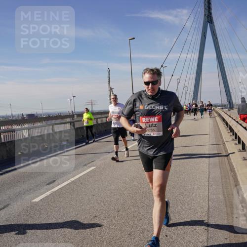 03.10.2025 - Köhlbrandbrückenlauf Michael Burmester http://msf.ph/oto/9118026 03.10.2025 12:59:24 Position 2 5755 meine-sportfotos.de