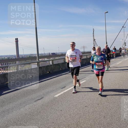 03.10.2025 - Köhlbrandbrückenlauf Michael Burmester http://msf.ph/oto/9118037 03.10.2025 12:59:25 Position 2  meine-sportfotos.de