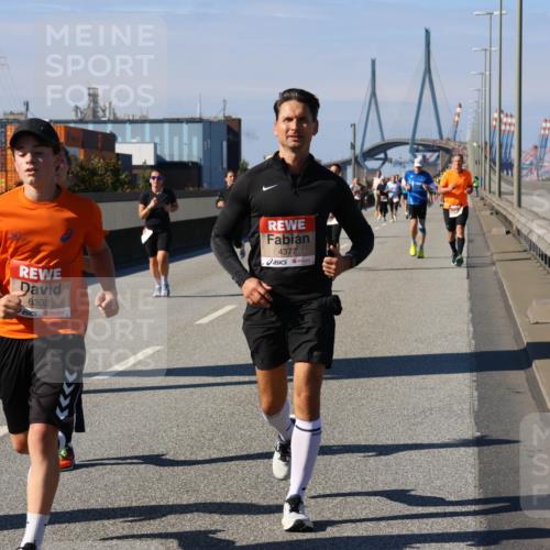 03.10.2025 - Köhlbrandbrückenlauf Strokosch-Dieckow http://msf.ph/oto/9118038 03.10.2025 12:53:57 Position 3 6302, 4377 meine-sportfotos.de