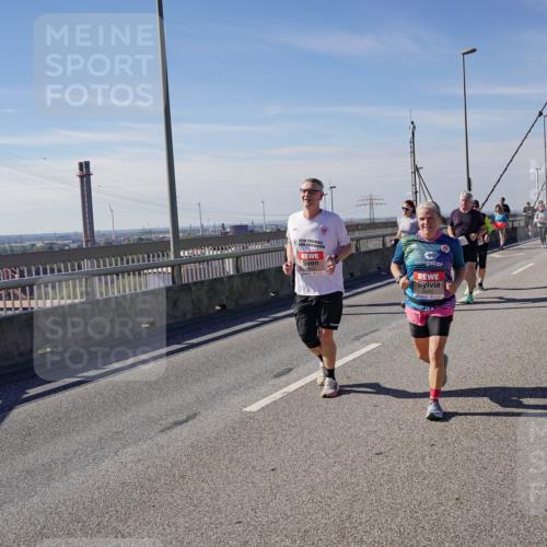 03.10.2025 - Köhlbrandbrückenlauf Michael Burmester http://msf.ph/oto/9118047 03.10.2025 12:59:25 Position 2  meine-sportfotos.de