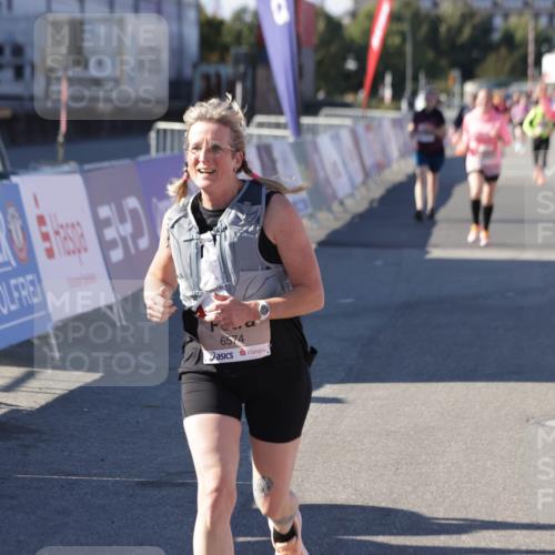 03.10.2025 - Köhlbrandbrückenlauf Jannik Wohlers http://msf.ph/oto/9118062 03.10.2025 13:34:13 Ziel 4438, 4674, 5207, 5221, 5593, 6095, 6574 meine-sportfotos.de