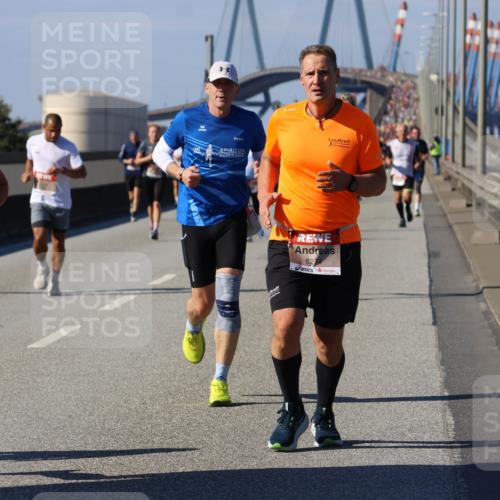 03.10.2025 - Köhlbrandbrückenlauf Strokosch-Dieckow http://msf.ph/oto/9118063 03.10.2025 12:54:03 Position 3 5791, 6274 meine-sportfotos.de
