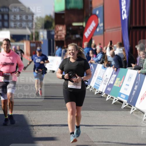 03.10.2025 - Köhlbrandbrückenlauf Jannik Wohlers http://msf.ph/oto/9118127 03.10.2025 13:34:15 Ziel 4438, 4674, 5207, 5221, 5593, 6095, 6574 meine-sportfotos.de
