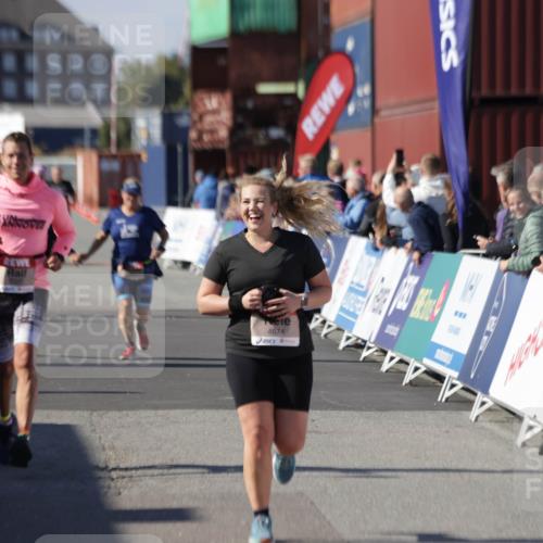 03.10.2025 - Köhlbrandbrückenlauf Jannik Wohlers http://msf.ph/oto/9118140 03.10.2025 13:34:15 Ziel 4438, 4674, 5207, 5221, 5593, 6095, 6574 meine-sportfotos.de