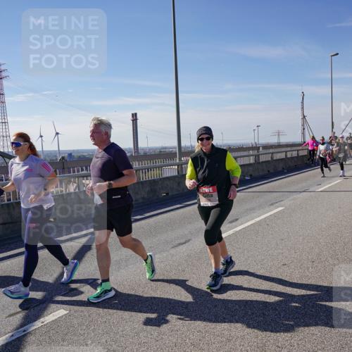 03.10.2025 - Köhlbrandbrückenlauf Michael Burmester http://msf.ph/oto/9118143 03.10.2025 12:59:29 Position 2  meine-sportfotos.de