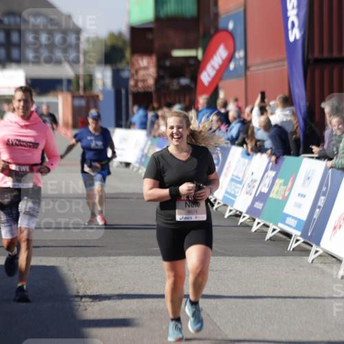 03.10.2025 - Köhlbrandbrückenlauf Jannik Wohlers http://msf.ph/oto/9118154 03.10.2025 13:34:15 Ziel 4438, 4674, 5207, 5221, 5593, 6095, 6574 meine-sportfotos.de