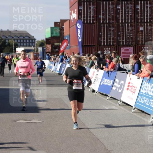 03.10.2025 - Köhlbrandbrückenlauf Jannik Wohlers http://msf.ph/oto/9118195 03.10.2025 13:34:17 Ziel 4674, 5207, 5221, 5593, 6095, 6574 meine-sportfotos.de