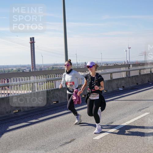 03.10.2025 - Köhlbrandbrückenlauf Michael Burmester http://msf.ph/oto/9118200 03.10.2025 12:59:32 Position 2 5314 meine-sportfotos.de