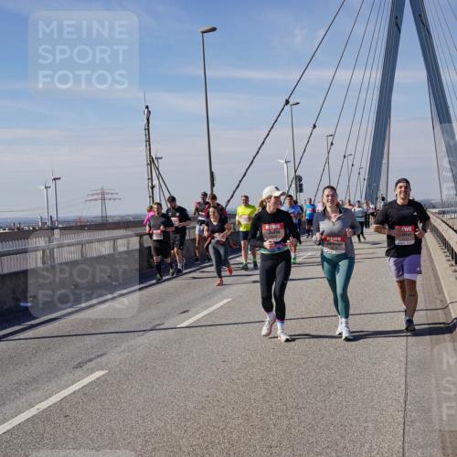 03.10.2025 - Köhlbrandbrückenlauf Michael Burmester http://msf.ph/oto/9118216 03.10.2025 12:59:34 Position 2 4141 meine-sportfotos.de
