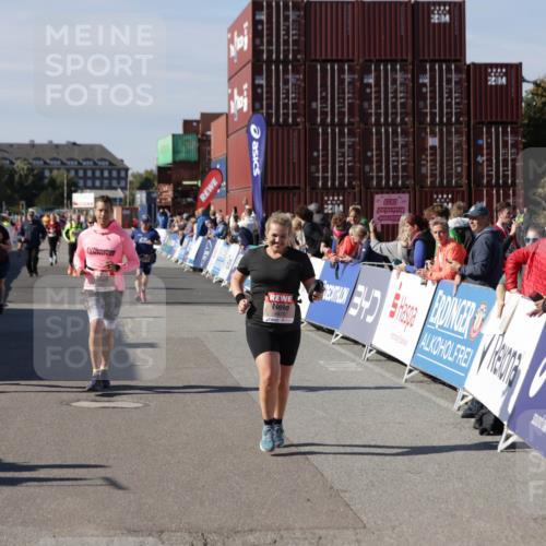 03.10.2025 - Köhlbrandbrückenlauf Jannik Wohlers http://msf.ph/oto/9118255 03.10.2025 13:34:17 Ziel 4674, 5207, 5221, 5593, 6095, 6574 meine-sportfotos.de