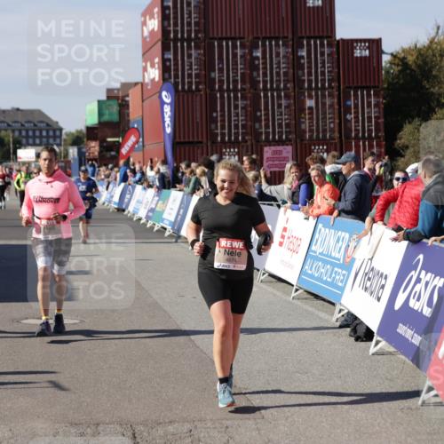 03.10.2025 - Köhlbrandbrückenlauf Jannik Wohlers http://msf.ph/oto/9118339 03.10.2025 13:34:18 Ziel 4674, 5207, 5221, 5437, 5593, 5693, 5695, 6095, 6574 meine-sportfotos.de