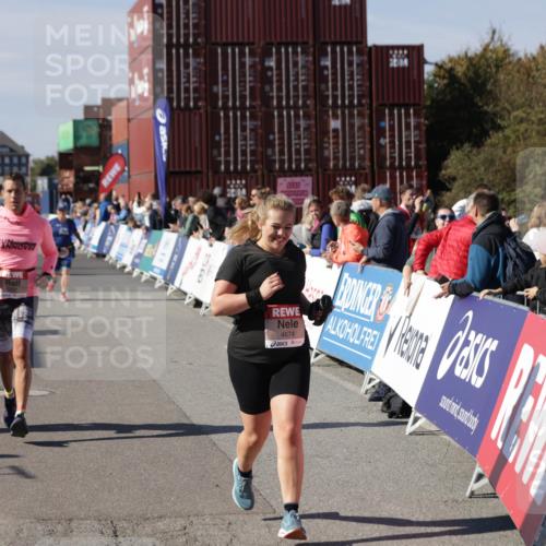 03.10.2025 - Köhlbrandbrückenlauf Jannik Wohlers http://msf.ph/oto/9118361 03.10.2025 13:34:18 Ziel 4674, 5207, 5221, 5437, 5593, 5693, 5695, 6095, 6574 meine-sportfotos.de