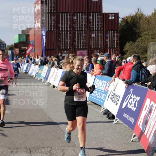 03.10.2025 - Köhlbrandbrückenlauf Jannik Wohlers http://msf.ph/oto/9118365 03.10.2025 13:34:18 Ziel 4674, 5207, 5221, 5437, 5593, 5693, 5695, 6095, 6574 meine-sportfotos.de
