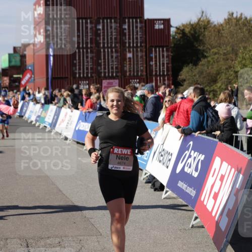 03.10.2025 - Köhlbrandbrückenlauf Jannik Wohlers http://msf.ph/oto/9118385 03.10.2025 13:34:19 Ziel 4674, 5207, 5221, 5437, 5593, 5693, 5695, 6095, 6574 meine-sportfotos.de