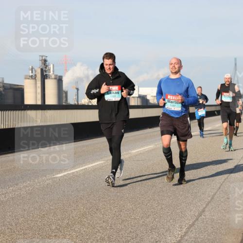 03.10.2025 - Köhlbrandbrückenlauf Lena Gebhardt http://msf.ph/oto/9118388 03.10.2025 09:44:46 Position 2 1122, 1157 meine-sportfotos.de