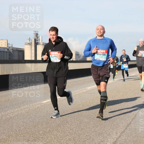 03.10.2025 - Köhlbrandbrückenlauf Lena Gebhardt http://msf.ph/oto/9118409 03.10.2025 09:44:46 Position 2 1122, 1157 meine-sportfotos.de