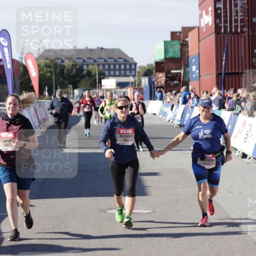 03.10.2025 - Köhlbrandbrückenlauf Jannik Wohlers http://msf.ph/oto/9118486 03.10.2025 13:34:23 Ziel 4674, 5207, 5221, 5437, 5693, 5695, 6574 meine-sportfotos.de