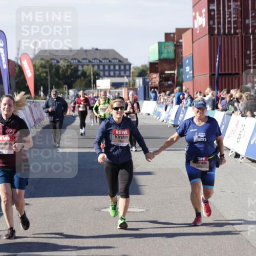 03.10.2025 - Köhlbrandbrückenlauf Jannik Wohlers http://msf.ph/oto/9118491 03.10.2025 13:34:23 Ziel 4674, 5207, 5221, 5437, 5693, 5695, 6574 meine-sportfotos.de