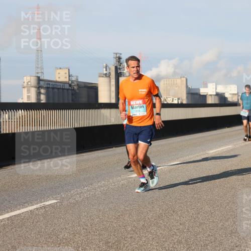03.10.2025 - Köhlbrandbrückenlauf Lena Gebhardt http://msf.ph/oto/9118637 03.10.2025 09:44:57 Position 2 1315 meine-sportfotos.de