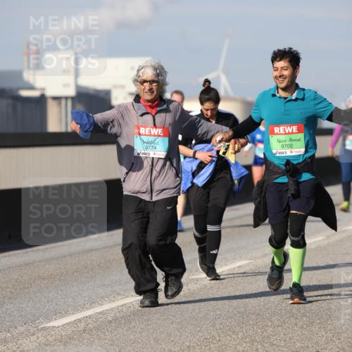 03.10.2025 - Köhlbrandbrückenlauf Lena Gebhardt http://msf.ph/oto/9118651 03.10.2025 10:25:47 Position 2 3774, 9702 meine-sportfotos.de