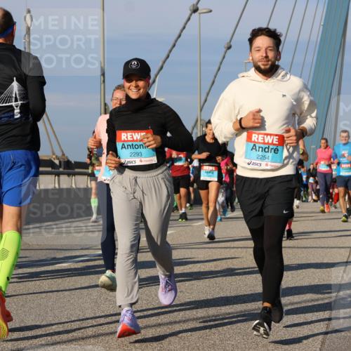 03.10.2025 - Köhlbrandbrückenlauf Strokosch-Dieckow http://msf.ph/oto/9118656 03.10.2025 09:52:40 Position 2 2293, 2254, 281 meine-sportfotos.de
