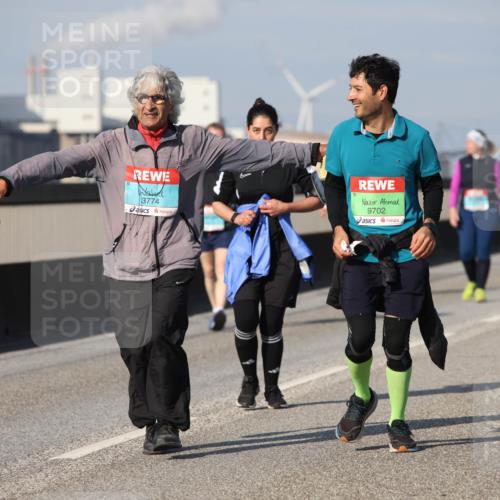 03.10.2025 - Köhlbrandbrückenlauf Lena Gebhardt http://msf.ph/oto/9118664 03.10.2025 10:25:47 Position 2 3774, 9702 meine-sportfotos.de