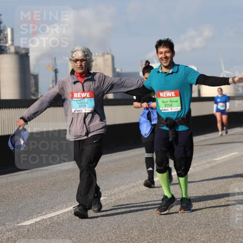 03.10.2025 - Köhlbrandbrückenlauf Lena Gebhardt http://msf.ph/oto/9118734 03.10.2025 10:25:50 Position 2 3774, 9702 meine-sportfotos.de