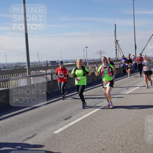 03.10.2025 - Köhlbrandbrückenlauf Michael Burmester http://msf.ph/oto/9118784 03.10.2025 13:00:09 Position 2  meine-sportfotos.de