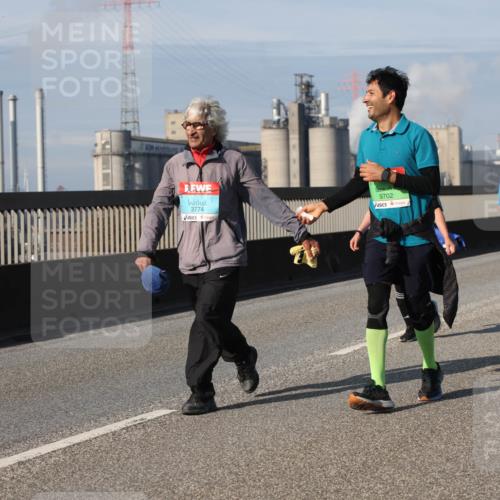 03.10.2025 - Köhlbrandbrückenlauf Lena Gebhardt http://msf.ph/oto/9118821 03.10.2025 10:25:51 Position 2 3774, 9702 meine-sportfotos.de